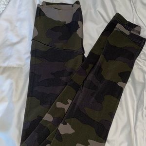 Aerie Camo Legging